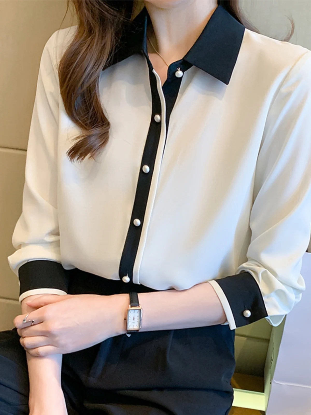 Ele Women's Long Sve Chiffon irt 2026 New Spring Autumn Office Profional Faion Straight Cut Button Detail Blouse
Ele Women's Long Sve Chiffon irt 2026 New Spring Autumn Office Profional Faion Straight Cut Button Detail Blouse