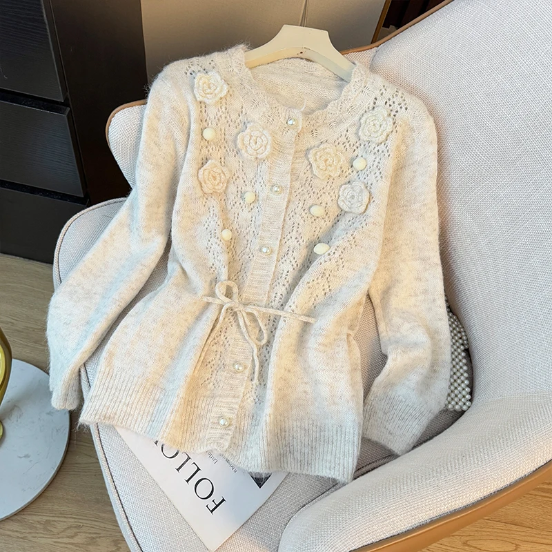 Мягкий восковой сладкий полый трехмерный цветочный вязаный свитер с круглым вырезом и длинными рукавами, женский осенний 2022, повседневный свободный топ
Мягкий восковой сладкий полый трехмерный цветочный вязаный свитер с круглым вырезом и длинными рукавами, женский осенний 2022, повседневный свободный топ