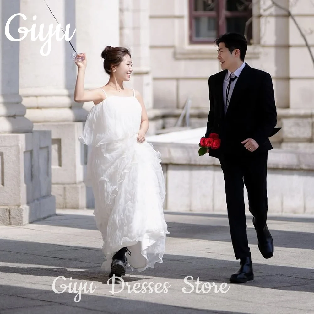 Giyu New Spaghetti Straps Soft Tulle Layered Korea Wedding Dresses Photo shoot Tiered Fairy Bridal Gown Party Evening Customized
Giyu New Spaghetti Straps Soft Tulle Layered Korea Wedding Dresses Photo shoot Tiered Fairy Bridal Gown Party Evening Customized