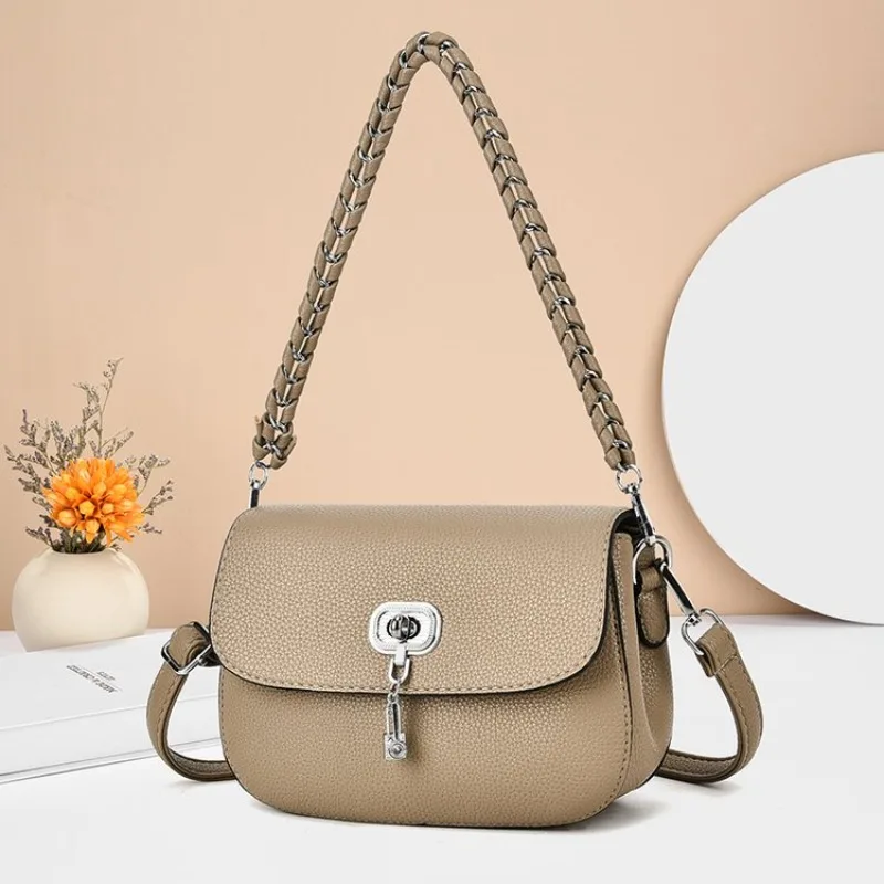 Vintage Simple Ladies Luxury Tote Bag Premium Leather Classic Paris Style Elegant Daily Crossbody Bag
Vintage Simple Ladies Luxury Tote Bag Premium Leather Classic Paris Style Elegant Daily Crossbody Bag