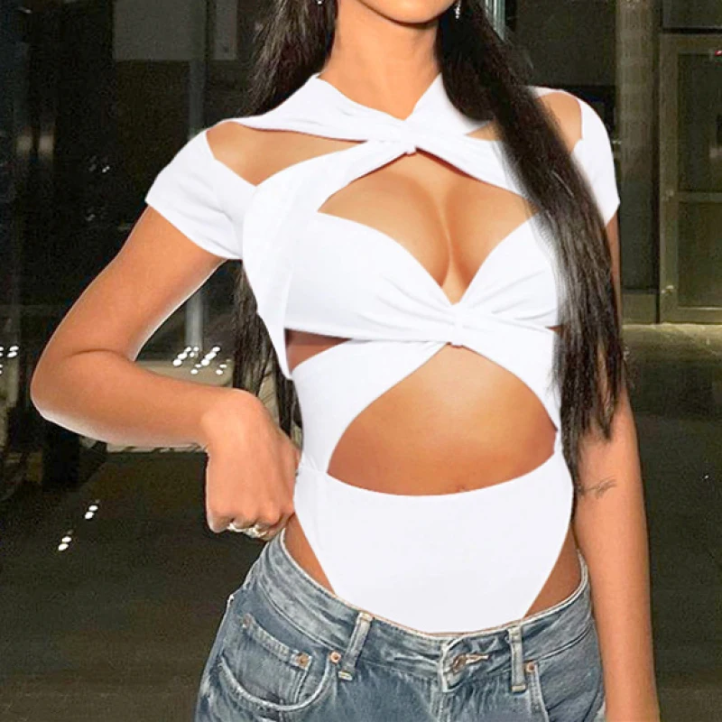 2025 European and American Summer Women's Fashion Sexy Strap Short Sleeve Cross Hollow Short Sleeve Umbilical jumpsuit
2025 European and American Summer Women's Fashion Sexy Strap Short Sleeve Cross Hollow Short Sleeve Umbilical jumpsuit