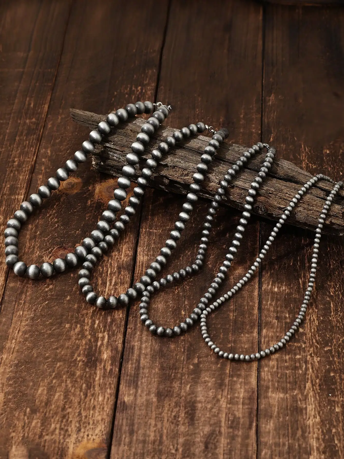 4pcs Western Cowboy Style Vintage Navajo-Inspired Beaded Necklace Set,Perfect gift
4pcs Western Cowboy Style Vintage Navajo-Inspired Beaded Necklace Set,Perfect gift