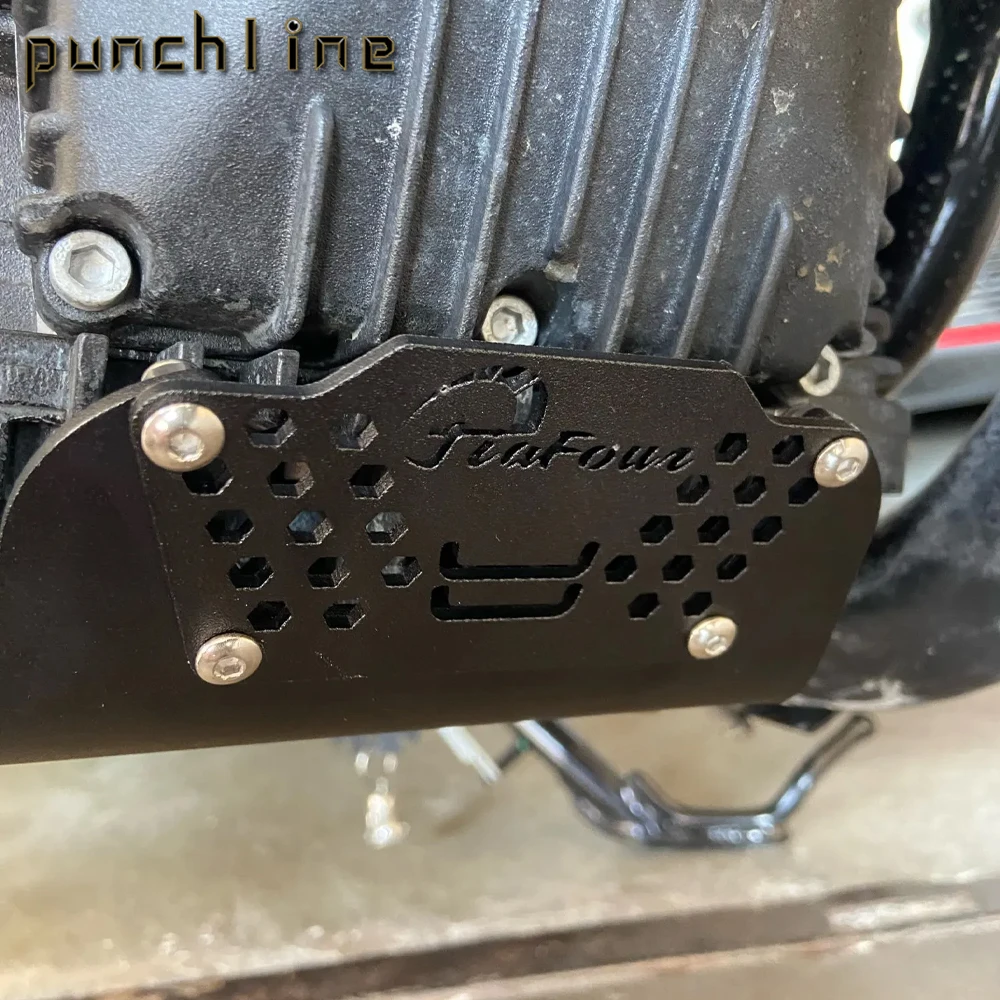 Fit For V9 Roamer V9 Bobber 2020-2024 V7 Centenario Rough Lower Engine Base Chassis Guard Skid Plate Belly Pan Protector
Fit For V9 Roamer V9 Bobber 2020-2024 V7 Centenario Rough Lower Engine Base Chassis Guard Skid Plate Belly Pan Protector