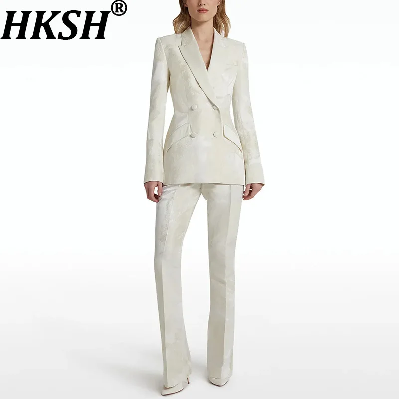 HKSH Осенний новый женский модный костюм, двубортный элегантный стильный офисный женский пиджак, прямые брюки, модный комплект из двух предметов HK9949
HKSH Осенний новый женский модный костюм, двубортный элегантный стильный офисный женский пиджак, прямые брюки, модный комплект из двух предметов HK9949