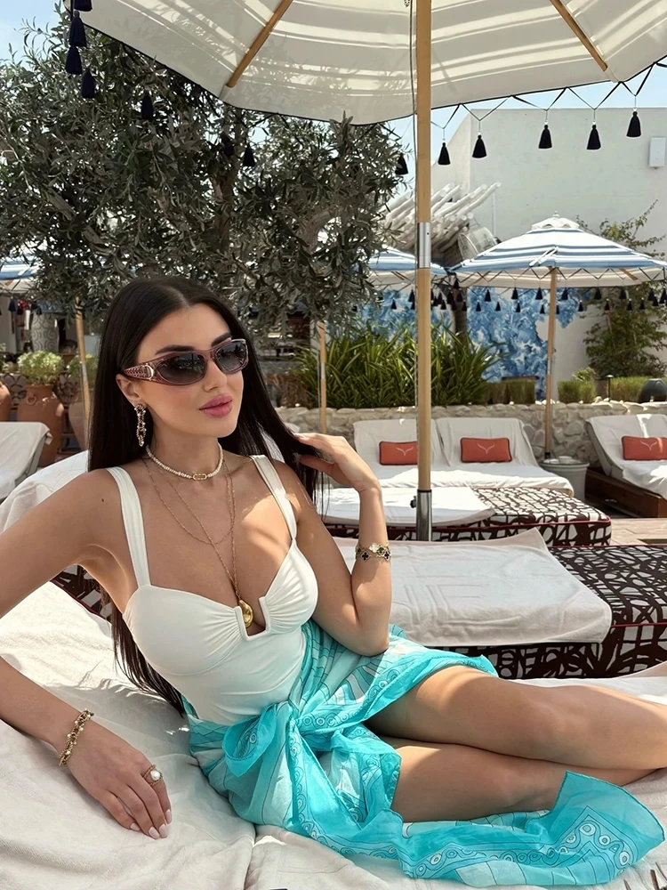 Summer Fashion Beach Style Thin Style Cotton Sunshade Scarf Women's Party Geometric Printing Long Style Scarf
Summer Fashion Beach Style Thin Style Cotton Sunshade Scarf Women's Party Geometric Printing Long Style Scarf