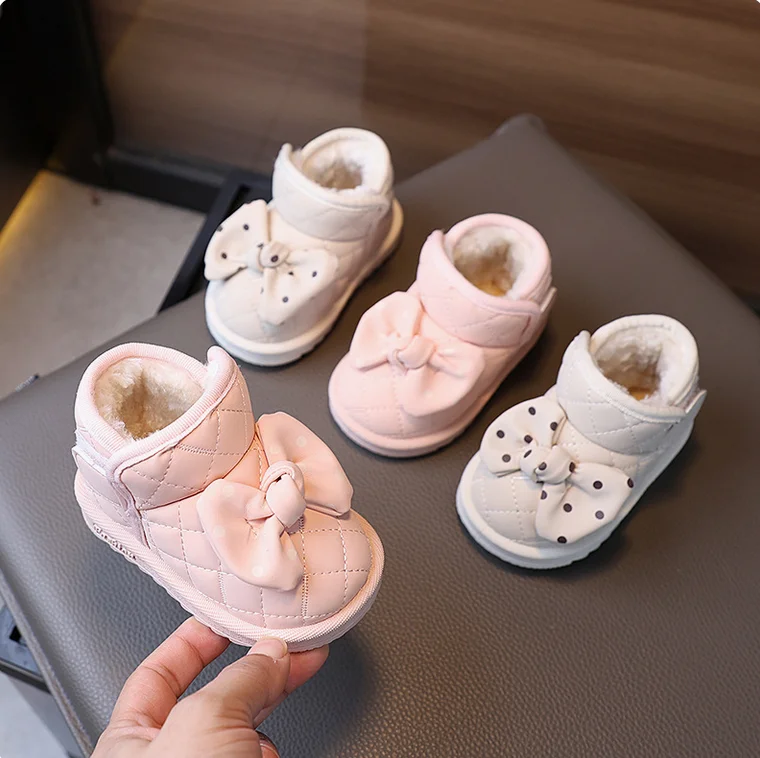 Winter Children Snow Boots 2025 Warm Plush Cotton Shoe Baby 1-6 Years Old Waterproof Comfort Soft Sole Anti Slip Cute Kids Shoes
Winter Children Snow Boots 2025 Warm Plush Cotton Shoe Baby 1-6 Years Old Waterproof Comfort Soft Sole Anti Slip Cute Kids Shoes