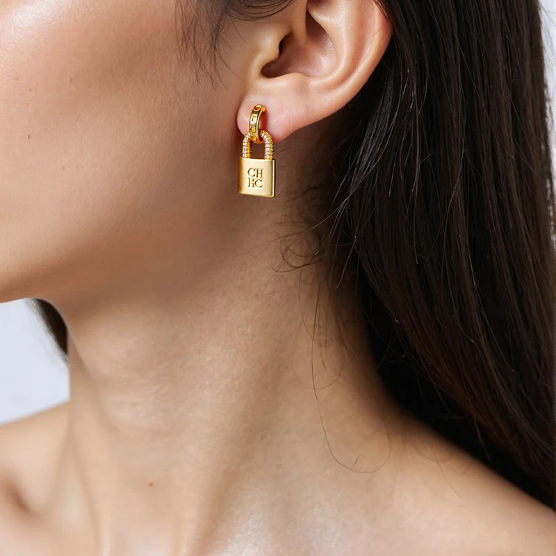 CH Asymmetric Lock And Key Earrings Gold Silver Plated CH Initial Zirconia Dangle Earrings Unique Vintage Gift For Women
CH Asymmetric Lock And Key Earrings Gold Silver Plated CH Initial Zirconia Dangle Earrings Unique Vintage Gift For Women