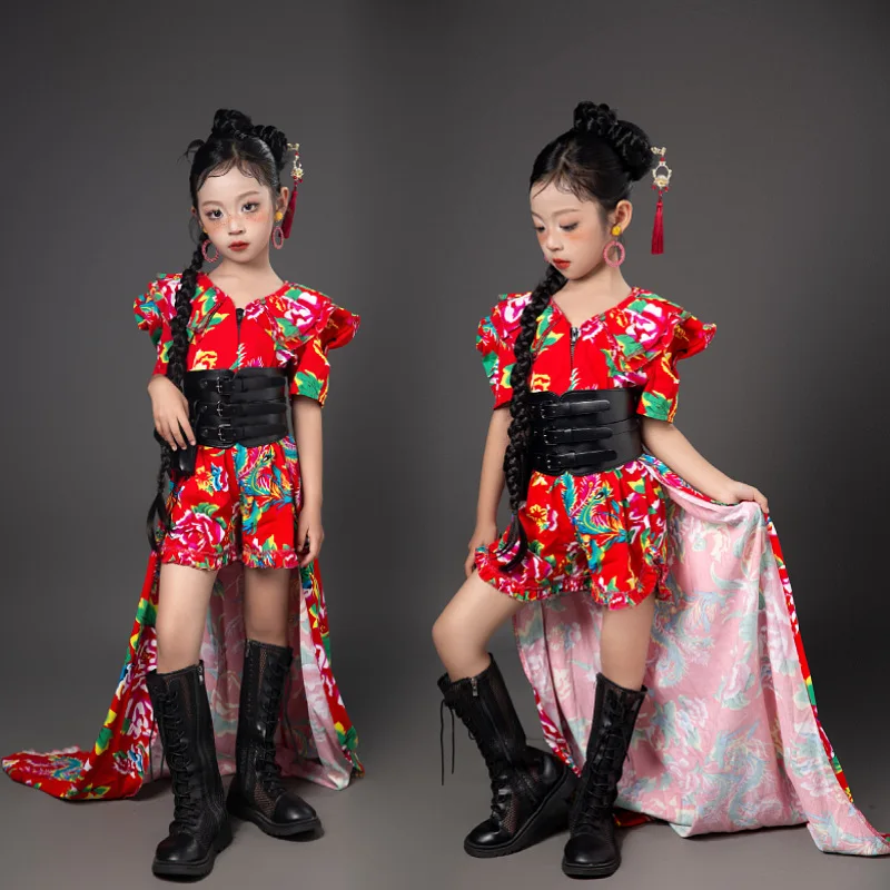 Mountains And Rivers, Guochao, Ethnic Style, Northeast Big Flower Catwalk Clothes, Studio Girls' T-stage Catwalk Tide, Chinese S
Mountains And Rivers, Guochao, Ethnic Style, Northeast Big Flower Catwalk Clothes, Studio Girls' T-stage Catwalk Tide, Chinese S