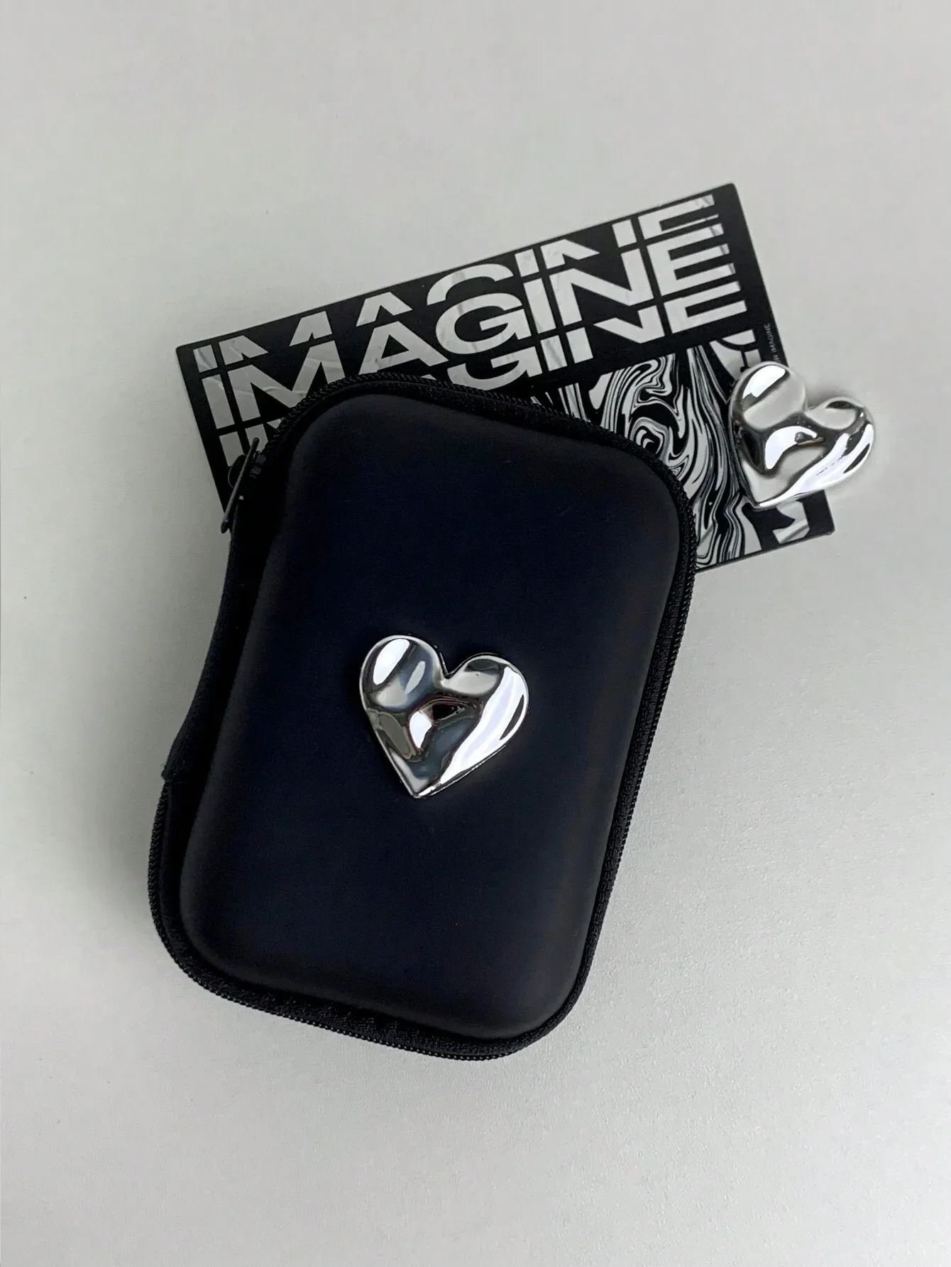 1pc Electroplated Heart Shaped Eva Storage Bag For Charger, Earphone Cable Organizer
1pc Electroplated Heart Shaped Eva Storage Bag For Charger, Earphone Cable Organizer