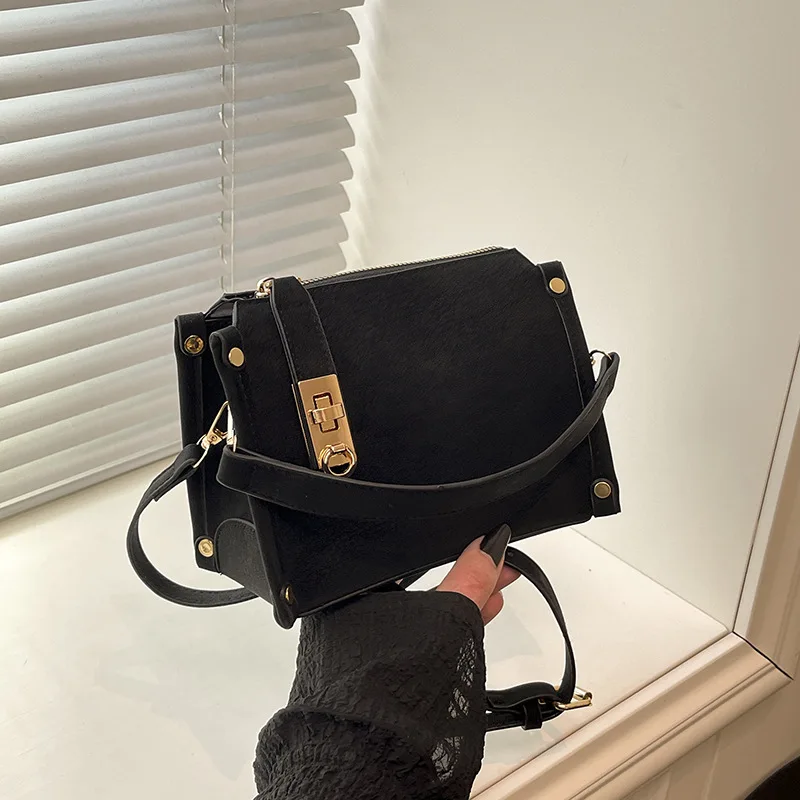 Luxe Square Shoulder Bag, Minimalist Top Handle Crossbody Purse, Women's Day to Night Tote, Casual Sling Bag, Textured Leather
Luxe Square Shoulder Bag, Minimalist Top Handle Crossbody Purse, Women's Day to Night Tote, Casual Sling Bag, Textured Leather