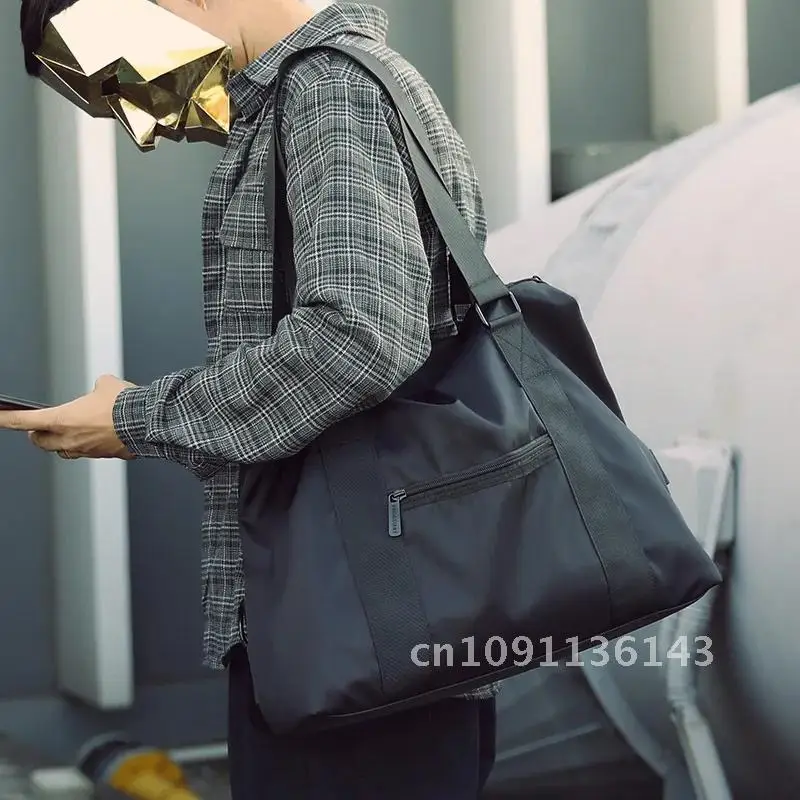 Treetwear Style Nylon Shoulder Bag Men‘s Bag Large Capacity Men Bag School Casual Travel Crossbody Nylon Man Handbag
Treetwear Style Nylon Shoulder Bag Men‘s Bag Large Capacity Men Bag School Casual Travel Crossbody Nylon Man Handbag