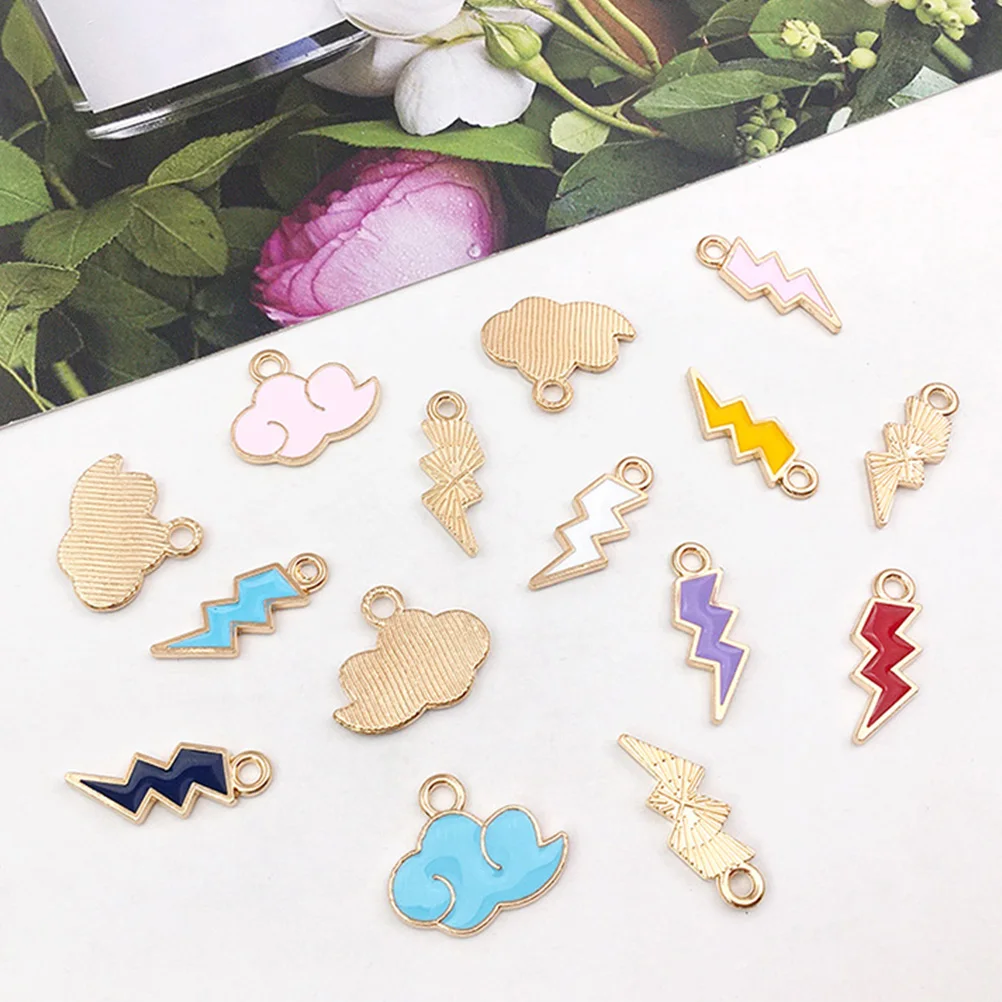 90pcs Cloud Pendants Zinc Alloy DIY Hanging Necklace Making Supplies Earrings Pendant Jewelry Accessories Craft Materials
90pcs Cloud Pendants Zinc Alloy DIY Hanging Necklace Making Supplies Earrings Pendant Jewelry Accessories Craft Materials