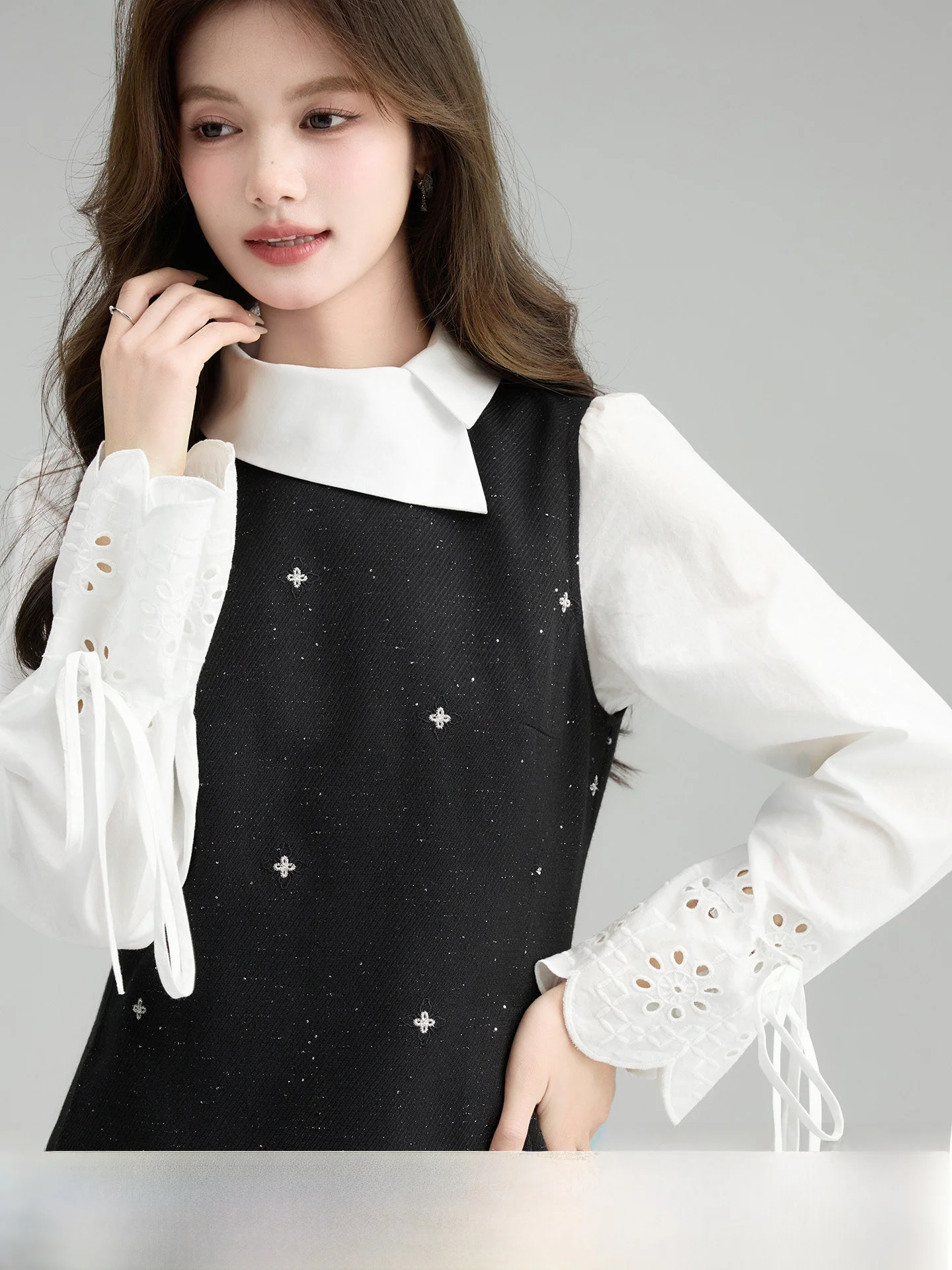 Black Sleeveless Vest Dress Women's Fashion Spring New Arrival Small Size Commute Suitable High Waist Type Invisible Zipper
Black Sleeveless Vest Dress Women's Fashion Spring New Arrival Small Size Commute Suitable High Waist Type Invisible Zipper