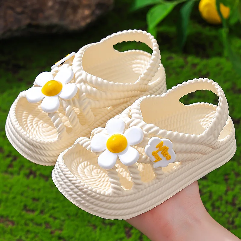 EVA Sandals Fashionable Children's Sandals Girls Thick-Soled Toddler Non-Slip Soft-Soled Flower Casual Shoes Kids Trendy Shoes
EVA Sandals Fashionable Children's Sandals Girls Thick-Soled Toddler Non-Slip Soft-Soled Flower Casual Shoes Kids Trendy Shoes