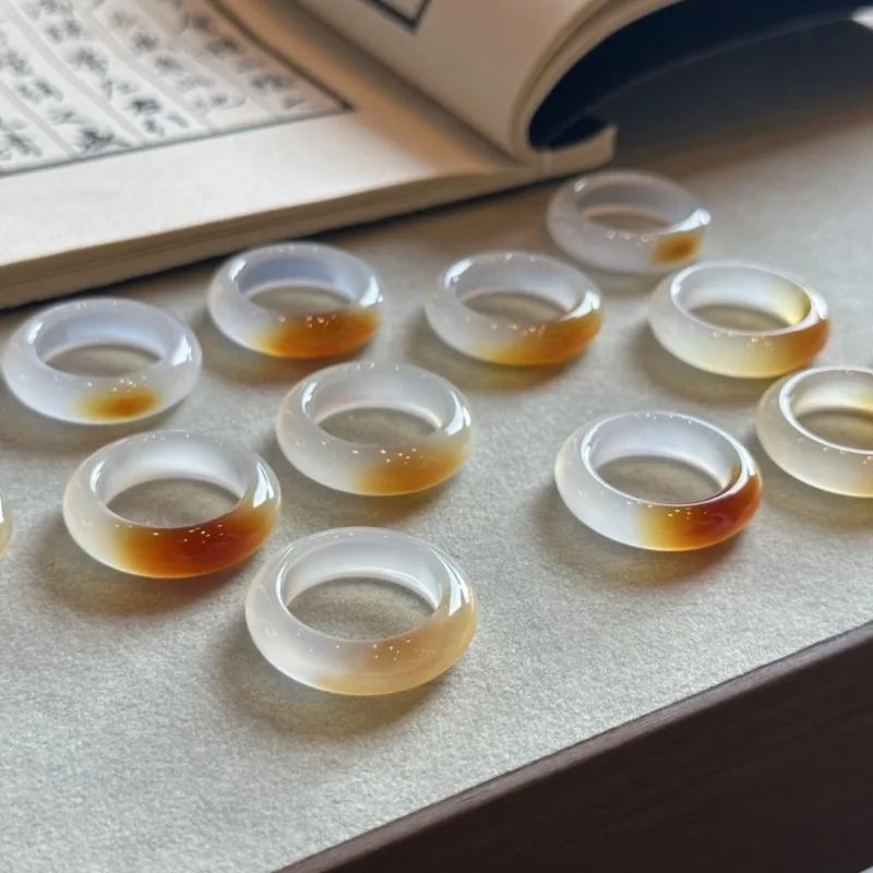 New High-ice Agate Bite Sugar Ring
New High-ice Agate Bite Sugar Ring