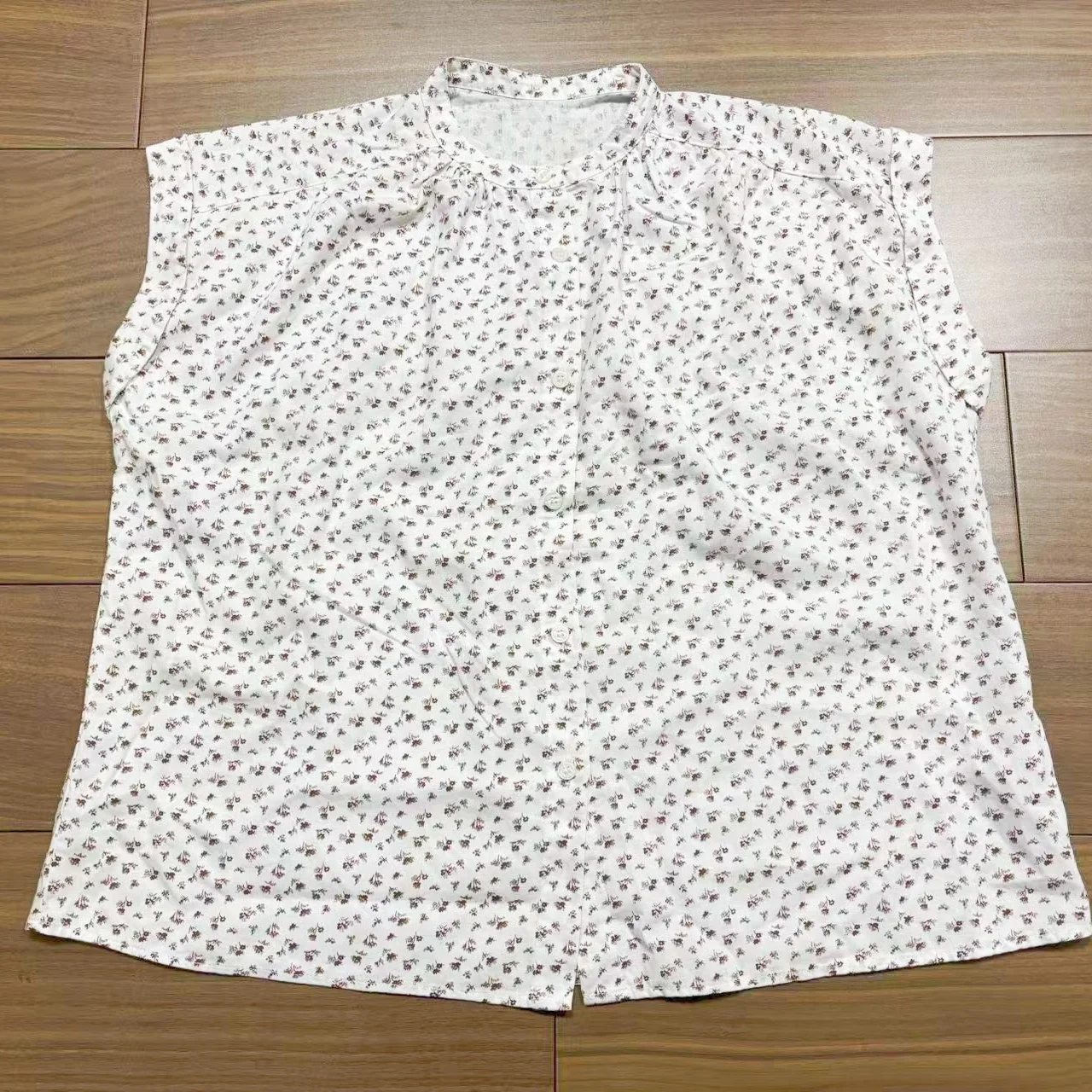 Floral Print Slim Fit Cotton Summer New Style Women's Sleeveless Shirt round Neck Thin Material plus Size Sweet Style Top
Floral Print Slim Fit Cotton Summer New Style Women's Sleeveless Shirt round Neck Thin Material plus Size Sweet Style Top