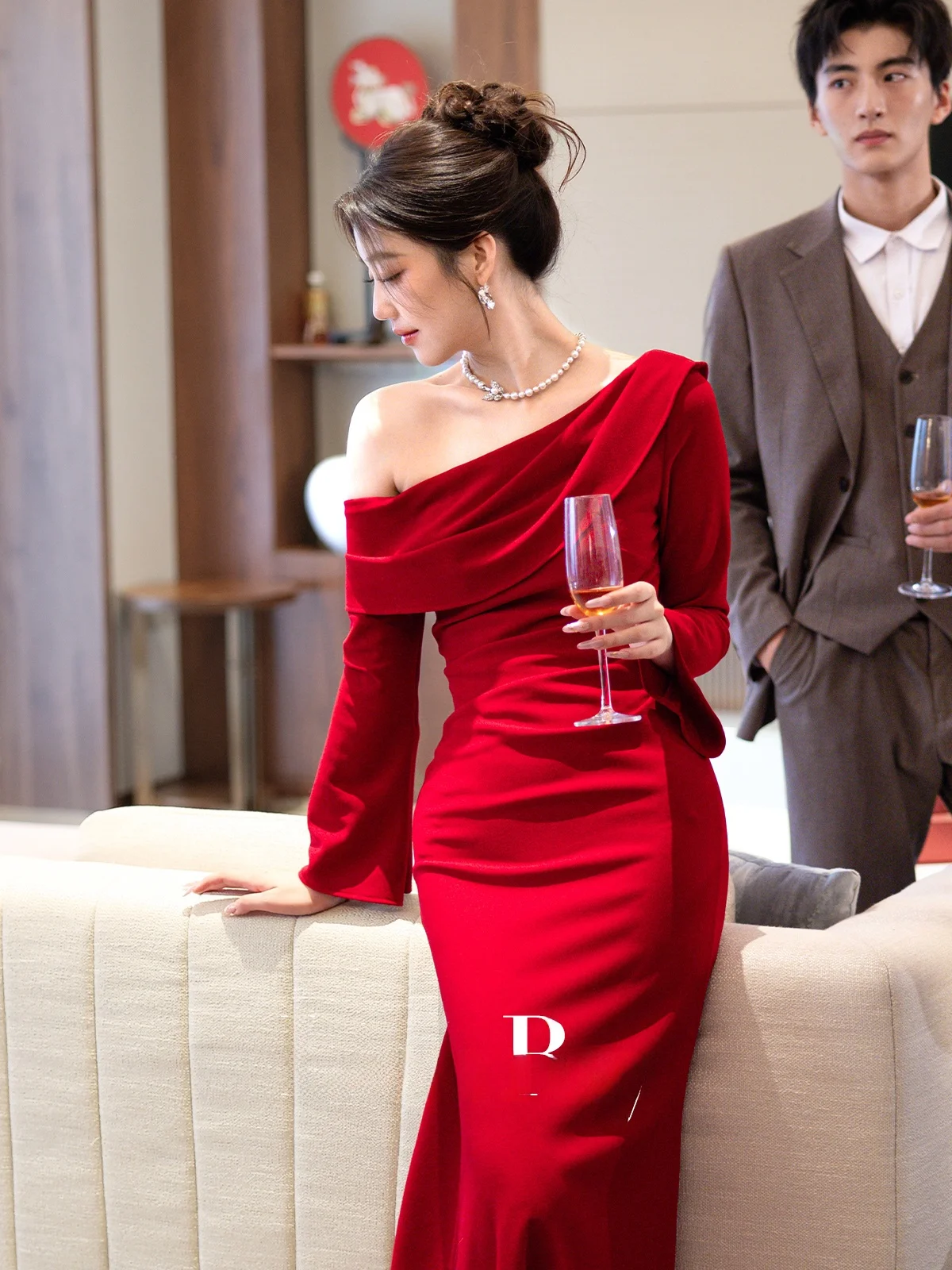 Свадебное платье Liora Ray Ele Morning Robe 2025: Новинка, модное, с молнией, средней талией, рукавами-колокол, для церемонии невесты
Свадебное платье Liora Ray Ele Morning Robe 2025: Новинка, модное, с молнией, средней талией, рукавами-колокол, для церемонии невесты