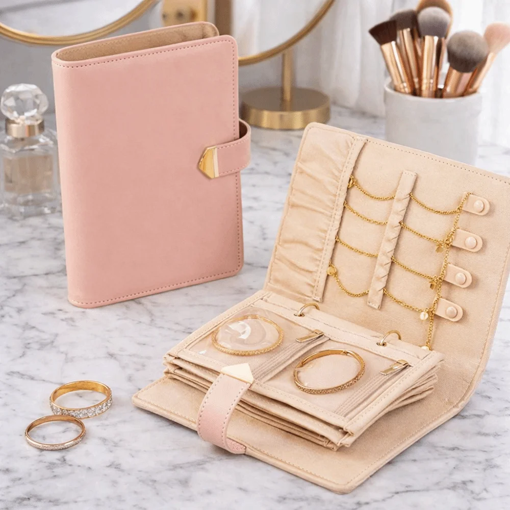 PU Leather Jewelry Storage Book Compact Design Anti-Oxidation Protection Travel Jewelry Bag Large Capacity Multi-Functional
PU Leather Jewelry Storage Book Compact Design Anti-Oxidation Protection Travel Jewelry Bag Large Capacity Multi-Functional