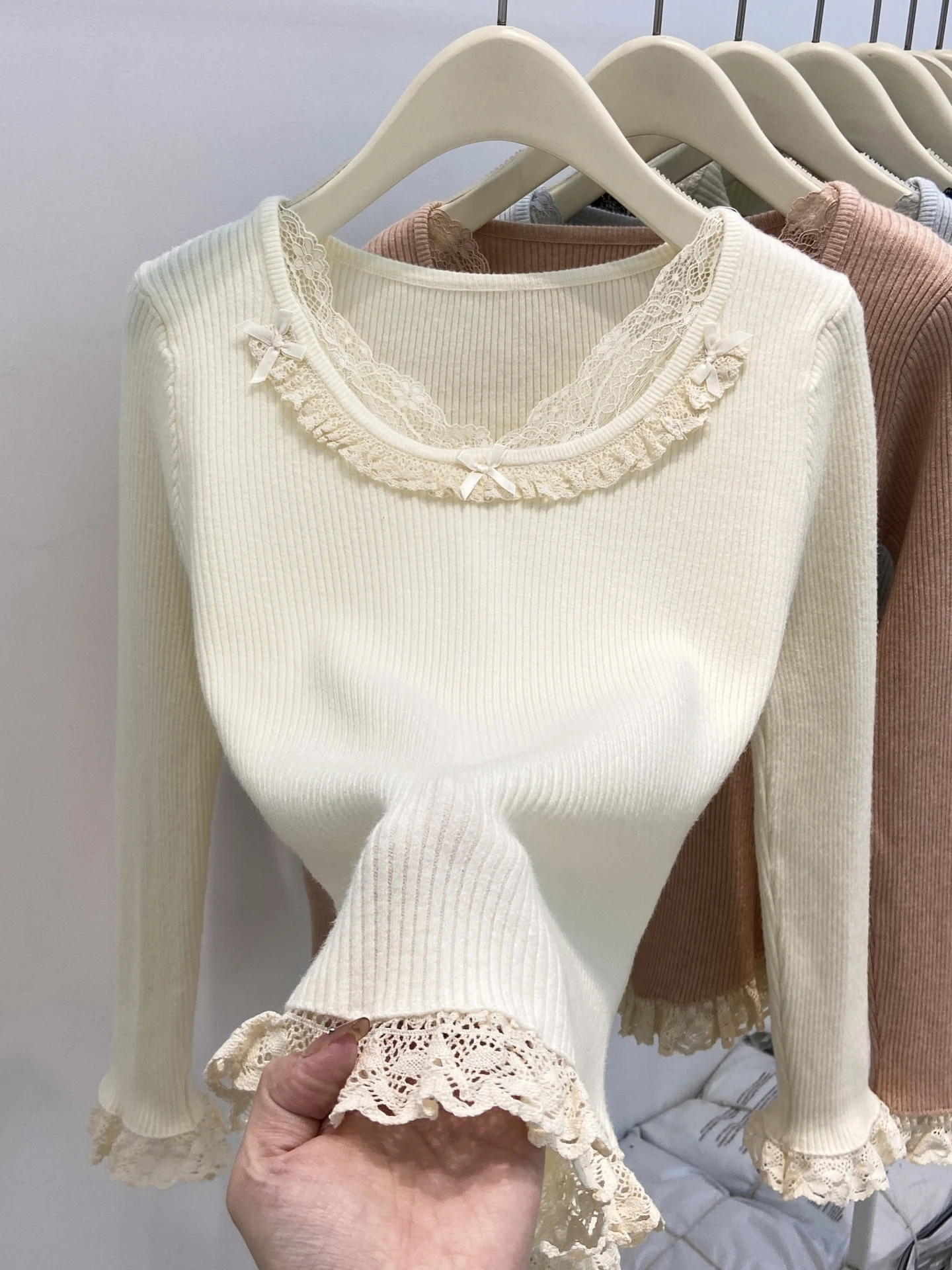 Ele Lace Trim Splice Knitted Sweater Women's Winter Slim Fit Beautiful Unique Small Top Korean Sle Ciwalk Faion
Ele Lace Trim Splice Knitted Sweater Women's Winter Slim Fit Beautiful Unique Small Top Korean Sle Ciwalk Faion