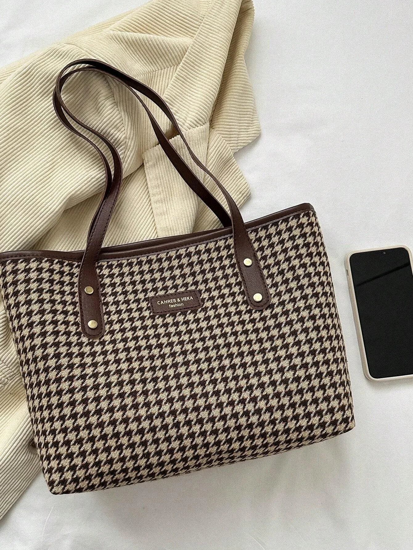 Large Capacity Plaid Pu Laptop Tote Bag Simple Casual Shoulder Bag Women's Versatile Fashion Portable Handbag Purse For Women
Large Capacity Plaid Pu Laptop Tote Bag Simple Casual Shoulder Bag Women's Versatile Fashion Portable Handbag Purse For Women