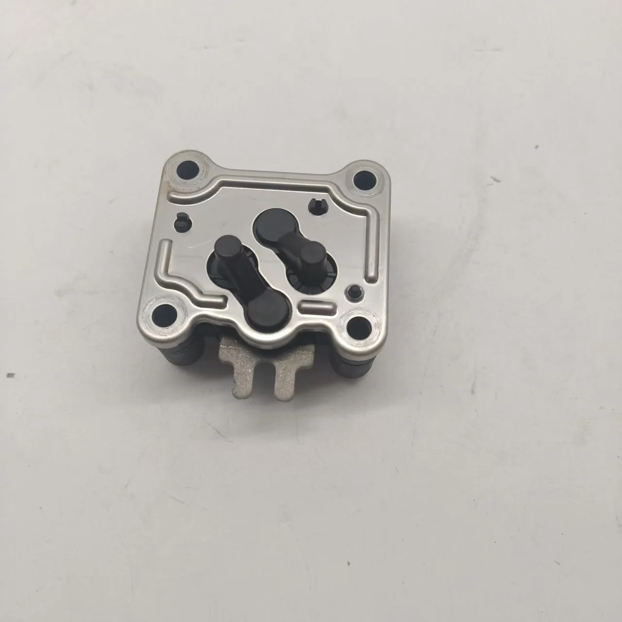 high quality 612640130088 Urea Pump Head SCR Post-Processing BS22-BT For Bosch 2.2 Engine Spare Parts
high quality 612640130088 Urea Pump Head SCR Post-Processing BS22-BT For Bosch 2.2 Engine Spare Parts