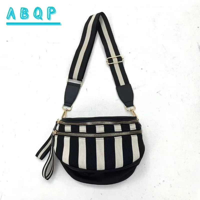New Women's Shoulder Bag Luxury Brand Striped Fashion Women's Shoulder Crossbody Bag Lightweight Fashionable Casual Women's Bag
New Women's Shoulder Bag Luxury Brand Striped Fashion Women's Shoulder Crossbody Bag Lightweight Fashionable Casual Women's Bag