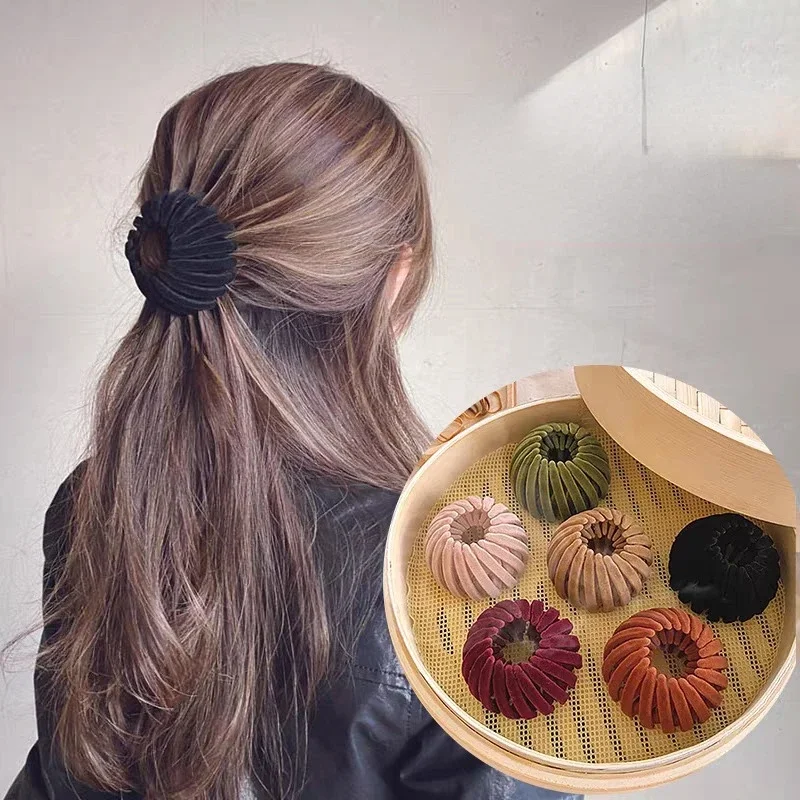 Vintage Hair Clips for Women Girl Hair Claw Clip Velvet Bird's Nest Hair Tie Hair Clips Easy Thick Curly Lazy Hair Styling Tools
Vintage Hair Clips for Women Girl Hair Claw Clip Velvet Bird's Nest Hair Tie Hair Clips Easy Thick Curly Lazy Hair Styling Tools