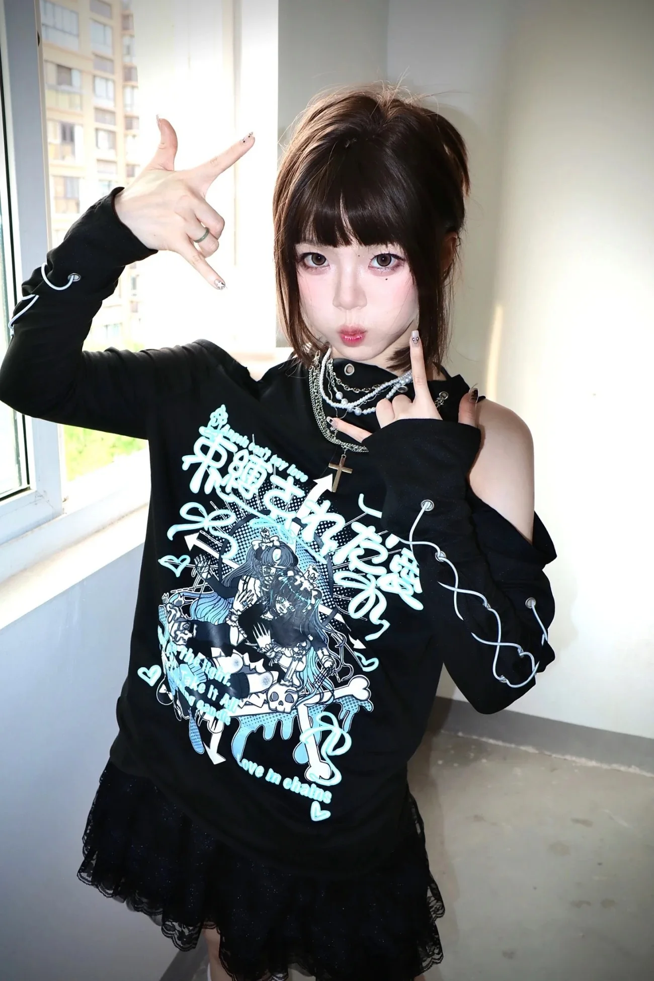 Kimotimo Punk Y2k Cross Printed T-shirt Women Japanese Harajuku Bandage Sleeve Off Shoulder Top Vintage Grunge Gothic Tees 2025
Kimotimo Punk Y2k Cross Printed T-shirt Women Japanese Harajuku Bandage Sleeve Off Shoulder Top Vintage Grunge Gothic Tees 2025