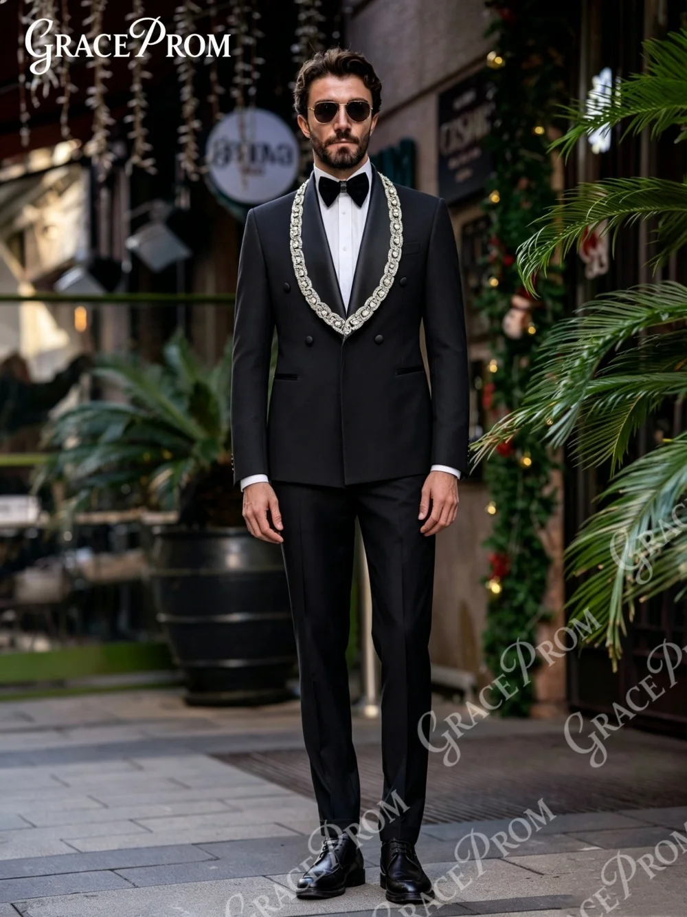 Luxury Crystal Beaded Shawl Lapel Black Double Breasted Men Suit 2 Piece Groom Wedding Tuxedo For Evening Prom Banquet Dinner
Luxury Crystal Beaded Shawl Lapel Black Double Breasted Men Suit 2 Piece Groom Wedding Tuxedo For Evening Prom Banquet Dinner