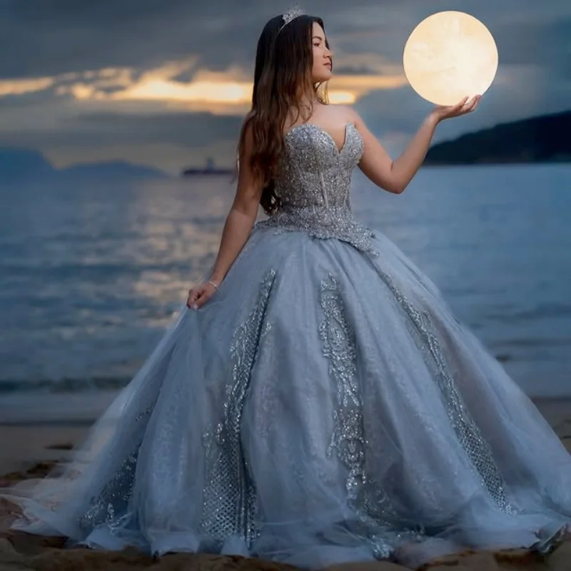 Простое синее платье с открытыми плечами, блестками и кристаллами, длинный шлейф, наряд для 15-летия (Quinceañera), на заказ
Простое синее платье с открытыми плечами, блестками и кристаллами, длинный шлейф, наряд для 15-летия (Quinceañera), на заказ