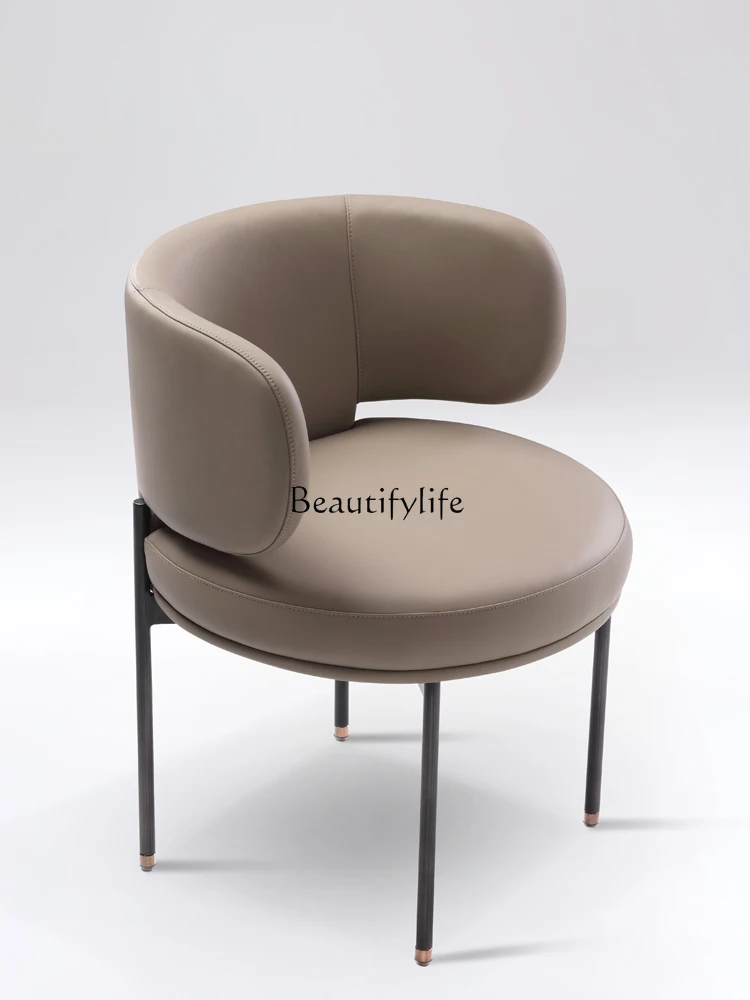 Light Luxury Leather Modern Minimalist Chair Living Room Creative Design Armrest Leisure Chair
Light Luxury Leather Modern Minimalist Chair Living Room Creative Design Armrest Leisure Chair