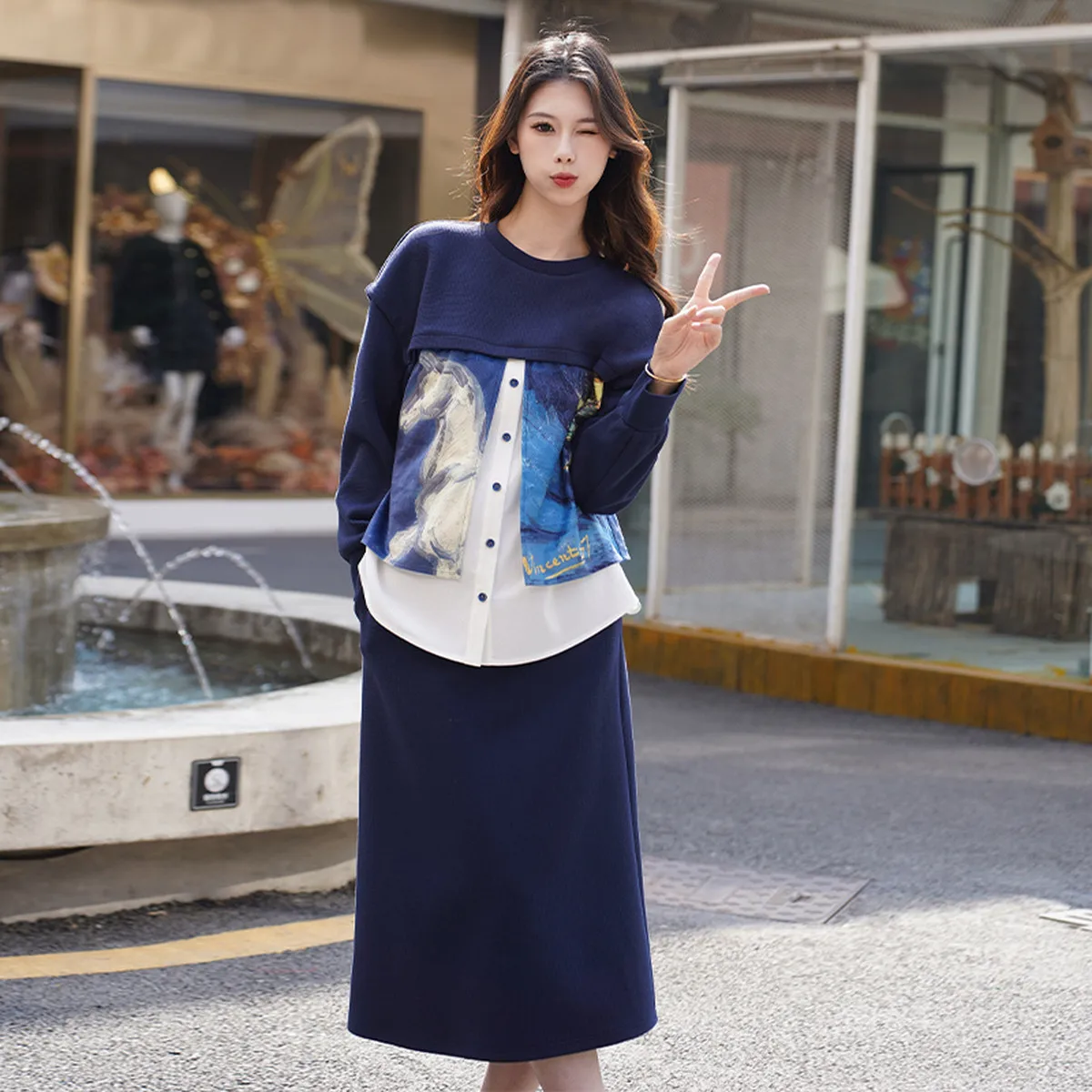 New Year Pony Outfit - Van Gogh Bathing Horse Rebirth Print Two-Piece Set
New Year Pony Outfit - Van Gogh Bathing Horse Rebirth Print Two-Piece Set