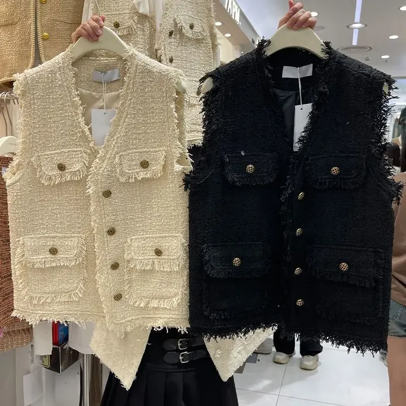 2024 Women Autumn Winter New Loose Tweed Sleeveless Coats Female Single Breasted Waistcoat Ladies V-neck Casual Vest W700
2024 Women Autumn Winter New Loose Tweed Sleeveless Coats Female Single Breasted Waistcoat Ladies V-neck Casual Vest W700
