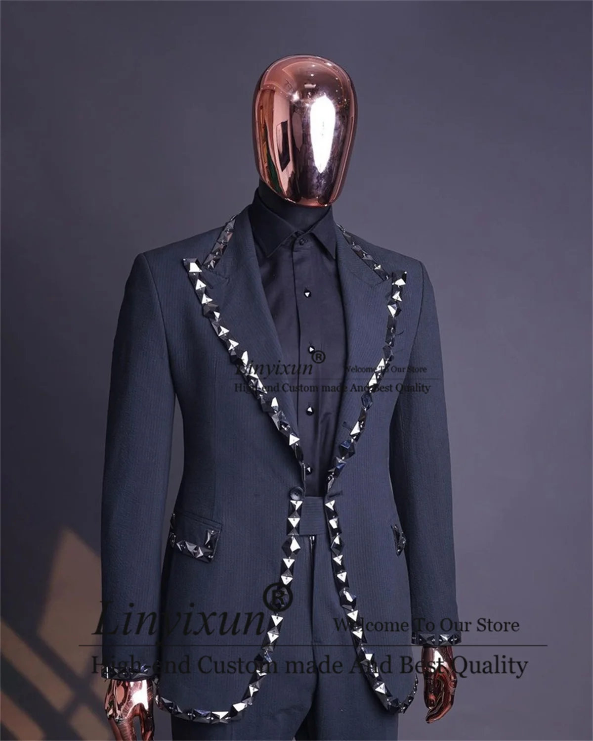 Customized Crystal Embroidery Tuxedo Men Suits Luxury Beaded Groom Wedding Blazers 3 Pieces Sets Dinner Prom Party Costume Homme
Customized Crystal Embroidery Tuxedo Men Suits Luxury Beaded Groom Wedding Blazers 3 Pieces Sets Dinner Prom Party Costume Homme