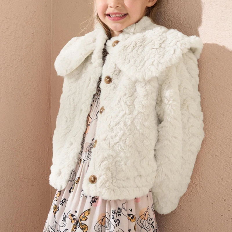 Winter Thickened Faux Lamb Wool Jacket for Girls 2025 New Children's Large Lapel Button-up Long Sleeved Cardigan Cute Coats
Winter Thickened Faux Lamb Wool Jacket for Girls 2025 New Children's Large Lapel Button-up Long Sleeved Cardigan Cute Coats