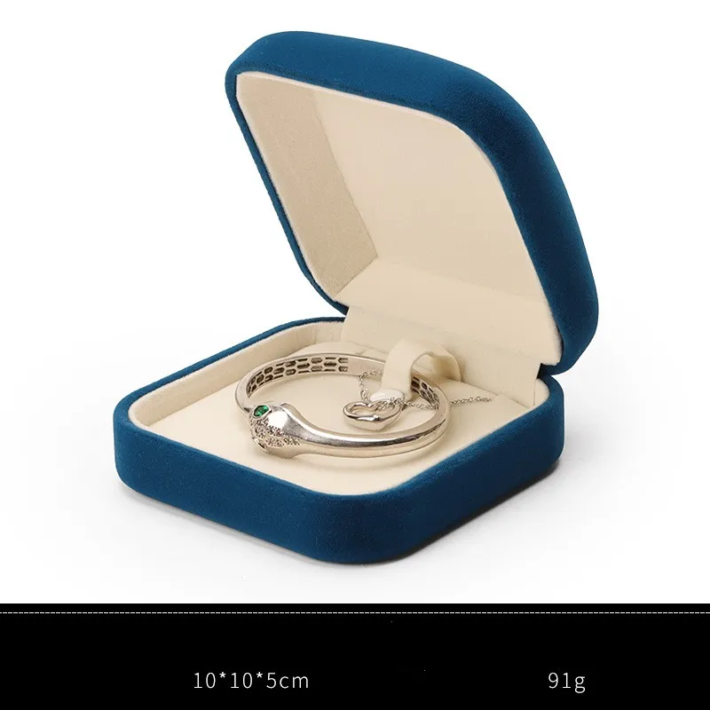 Ring Storage Case Refined Bracelet Packaging Box Velvet Jewelry Box Soft Velvet Pendant Display Box For Travel Jewelry Daily
Ring Storage Case Refined Bracelet Packaging Box Velvet Jewelry Box Soft Velvet Pendant Display Box For Travel Jewelry Daily