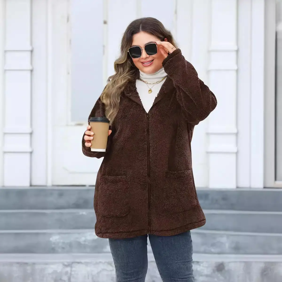 plus Size Women's Thick Hooded Plush Jacket Long Sleeve Regular Fit for Pear Shaped Body Winter Outerwear Casual Coat
plus Size Women's Thick Hooded Plush Jacket Long Sleeve Regular Fit for Pear Shaped Body Winter Outerwear Casual Coat