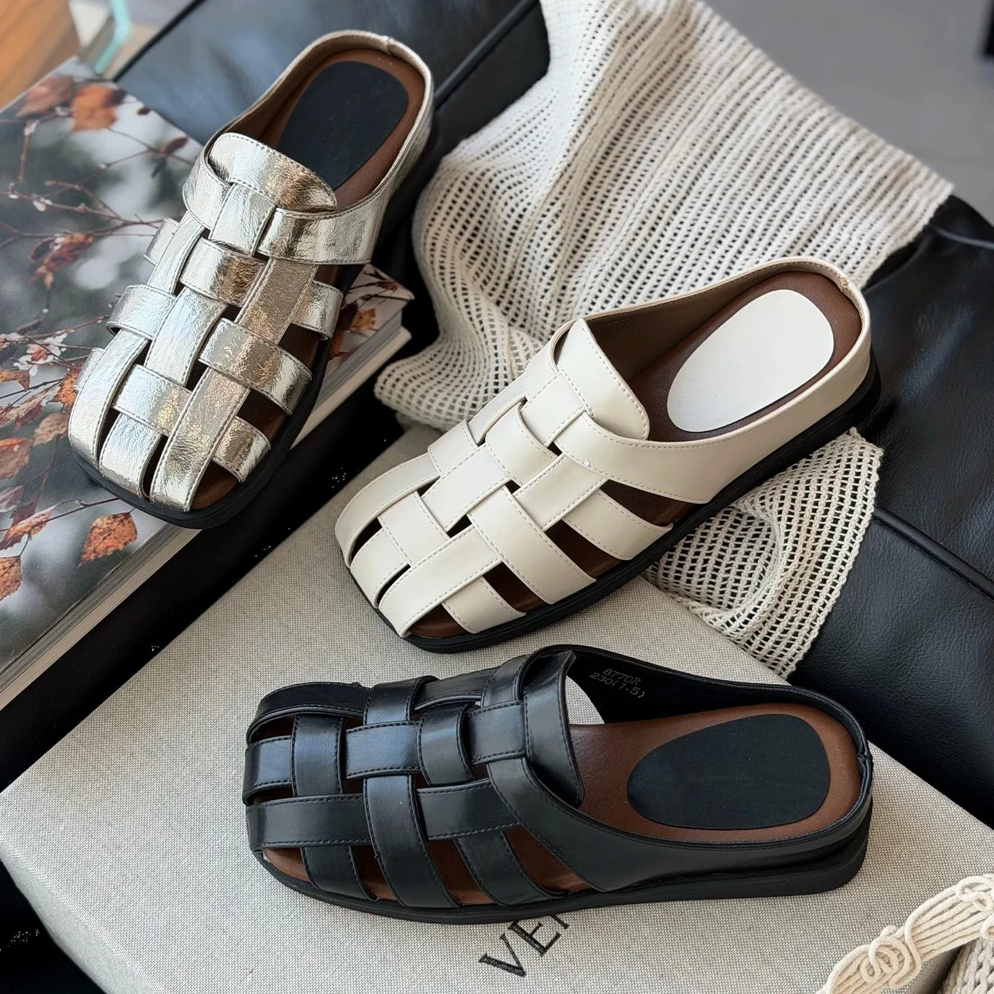 Women's Retro Woven Closed Toe Mule Slides Summer Flat Non Slip Leather Slippers Casual Comfort Walking Sandals For Daily Wear
Women's Retro Woven Closed Toe Mule Slides Summer Flat Non Slip Leather Slippers Casual Comfort Walking Sandals For Daily Wear