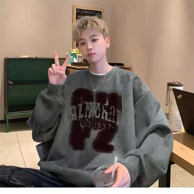 Мужской свитшот большого размера с круглым вырезом, из замшевого велюра, свободного кроя, осенне-зимний, модный, молодежный, удобный топ
Мужской свитшот большого размера с круглым вырезом, из замшевого велюра, свободного кроя, осенне-зимний, модный, молодежный, удобный топ