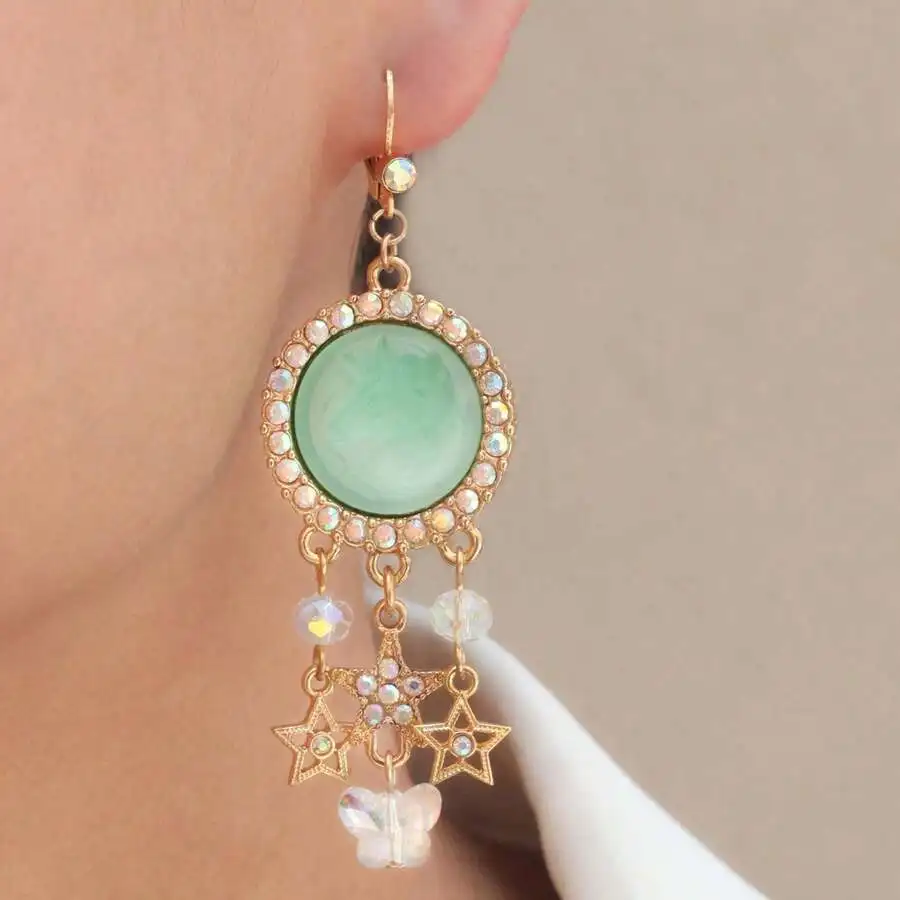 Vintage Star Tassel Drop Earrings With Rhinestones And Iridescent Crystal Pendants
Vintage Star Tassel Drop Earrings With Rhinestones And Iridescent Crystal Pendants