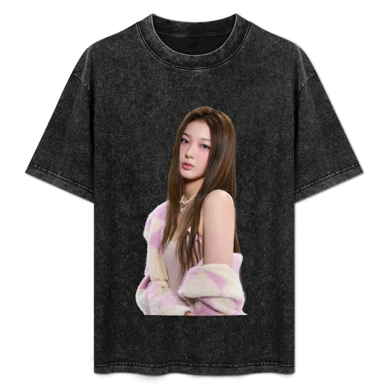 Yoonchae KATSEYE T-Shirt Sporty Casual Quick Dry T-Shirt
Yoonchae KATSEYE T-Shirt Sporty Casual Quick Dry T-Shirt