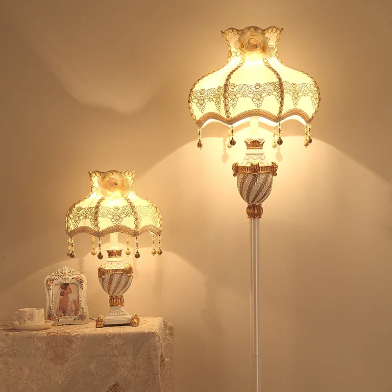 Floor lamp, European style, luxurious and creative palace, modern and simple bedroom, study, warm living room, high-end vertical
Floor lamp, European style, luxurious and creative palace, modern and simple bedroom, study, warm living room, high-end vertical