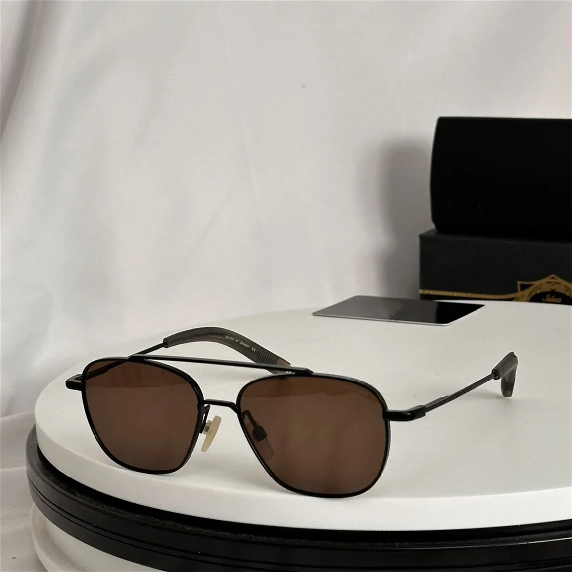 DT LANCIER Luxury Mens And Womens Sunglasses Top Quality Designer Eyeglasses Acetate UV400
DT LANCIER Luxury Mens And Womens Sunglasses Top Quality Designer Eyeglasses Acetate UV400