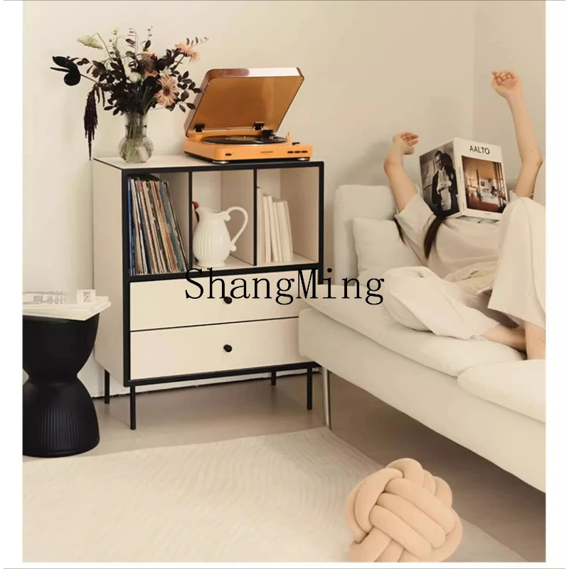 SM solid wood bookcase household living room display cabinet against the wall magazine side storage locker
SM solid wood bookcase household living room display cabinet against the wall magazine side storage locker