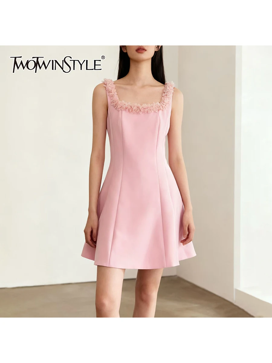 TWOTWINSTYLE Solid Spliced Fungus Folds Mini Dresses for Women Square Neck Sleeveless Tunic Elegant Dress Female Fashion Clothes
TWOTWINSTYLE Solid Spliced Fungus Folds Mini Dresses for Women Square Neck Sleeveless Tunic Elegant Dress Female Fashion Clothes