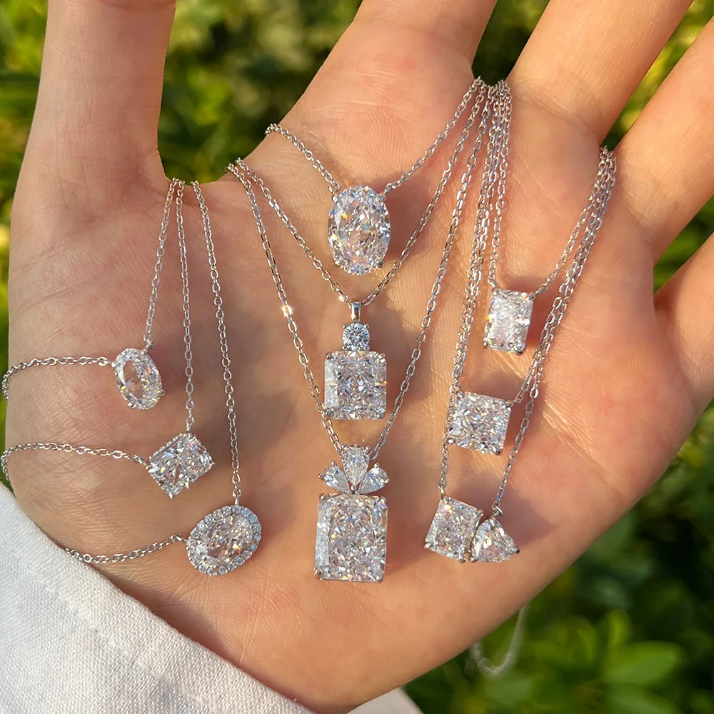 S925 Silver Necklace Women Unique Light Luxury Geometric Perfume Bottle Pendant High-End Ice Flower Cut Collarbone Chain
S925 Silver Necklace Women Unique Light Luxury Geometric Perfume Bottle Pendant High-End Ice Flower Cut Collarbone Chain