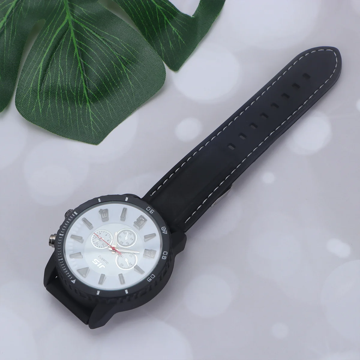 1PC Night Luminous Watch Fashion Quartz Watch Creative Wrist Watch Birthday Gift for Boyfriend Girlfriend White
1PC Night Luminous Watch Fashion Quartz Watch Creative Wrist Watch Birthday Gift for Boyfriend Girlfriend White