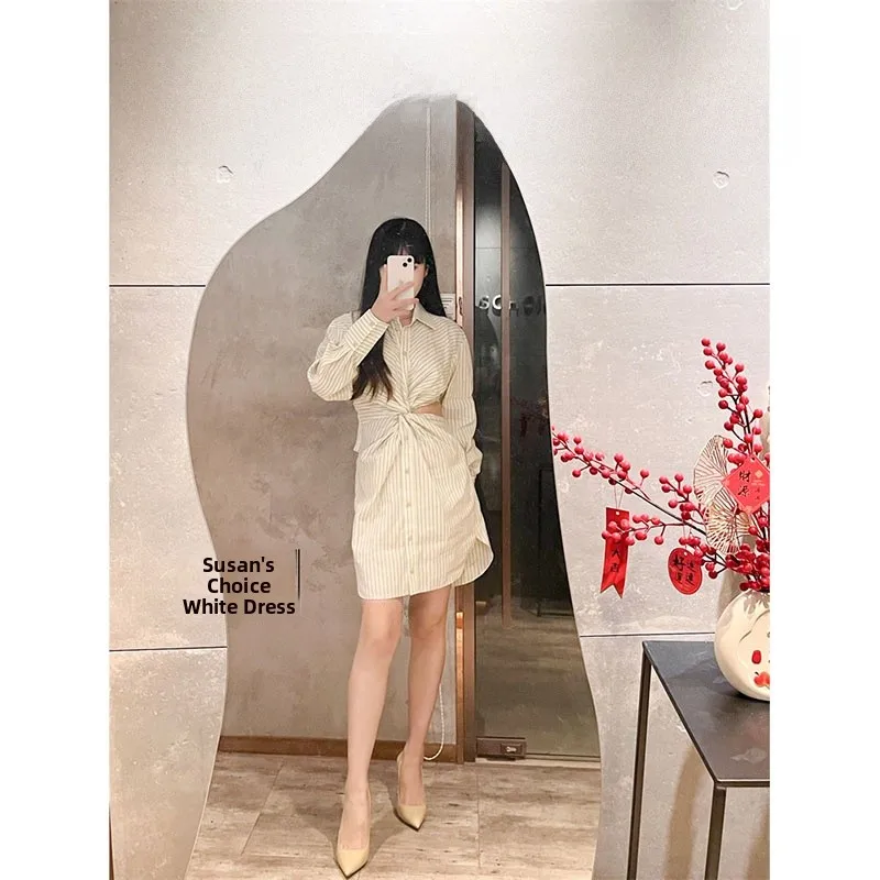 Платье-рубашка Susan Fashion в полоску с завязками на талии, белое, без рукавов, в нежном стиле, весна-лето
Платье-рубашка Susan Fashion в полоску с завязками на талии, белое, без рукавов, в нежном стиле, весна-лето