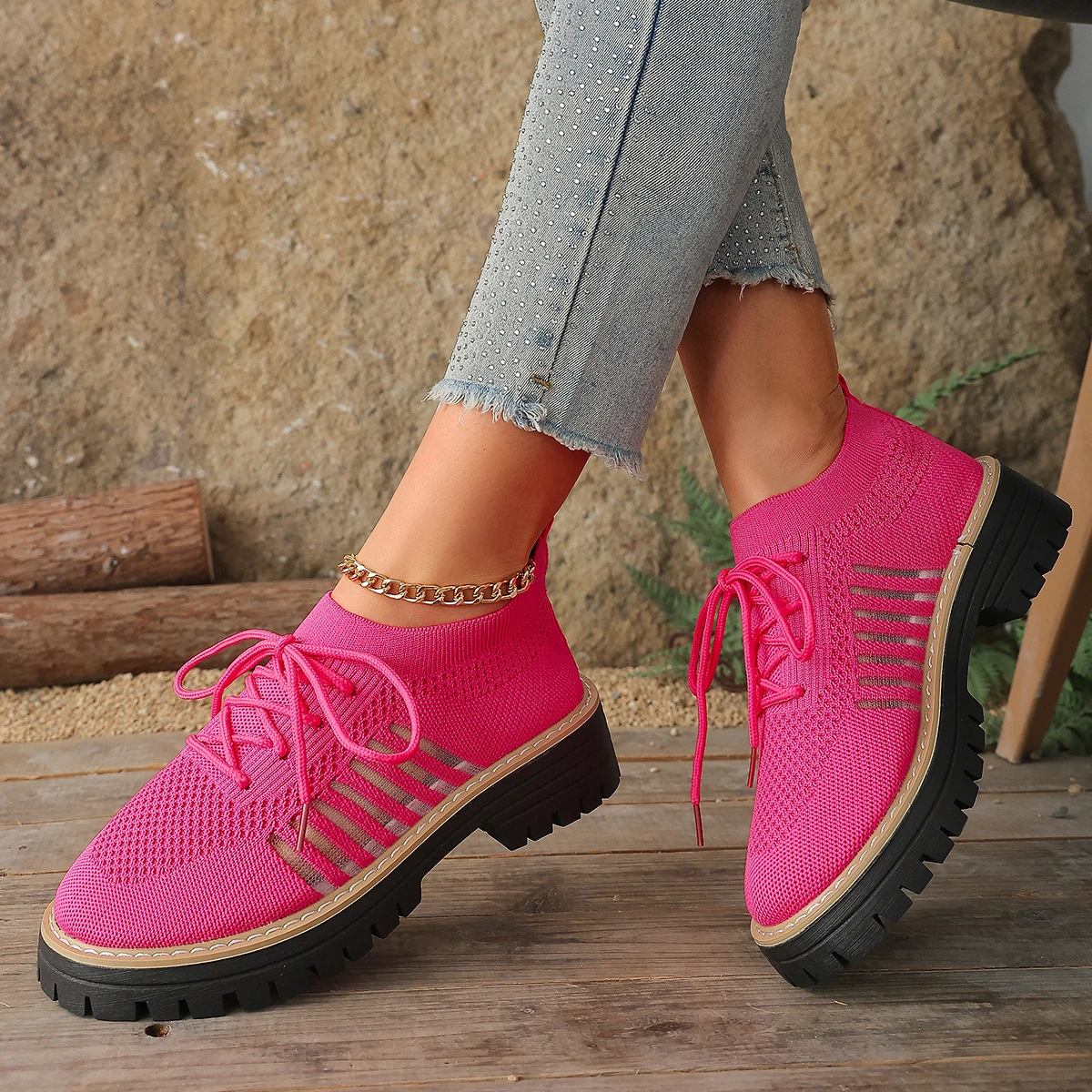 New Women Pure Color Knitted mesh surface Breathable Shoes Fashionable Comfortable Thick Soled Round Toe Non-slip Casual Shoes
New Women Pure Color Knitted mesh surface Breathable Shoes Fashionable Comfortable Thick Soled Round Toe Non-slip Casual Shoes