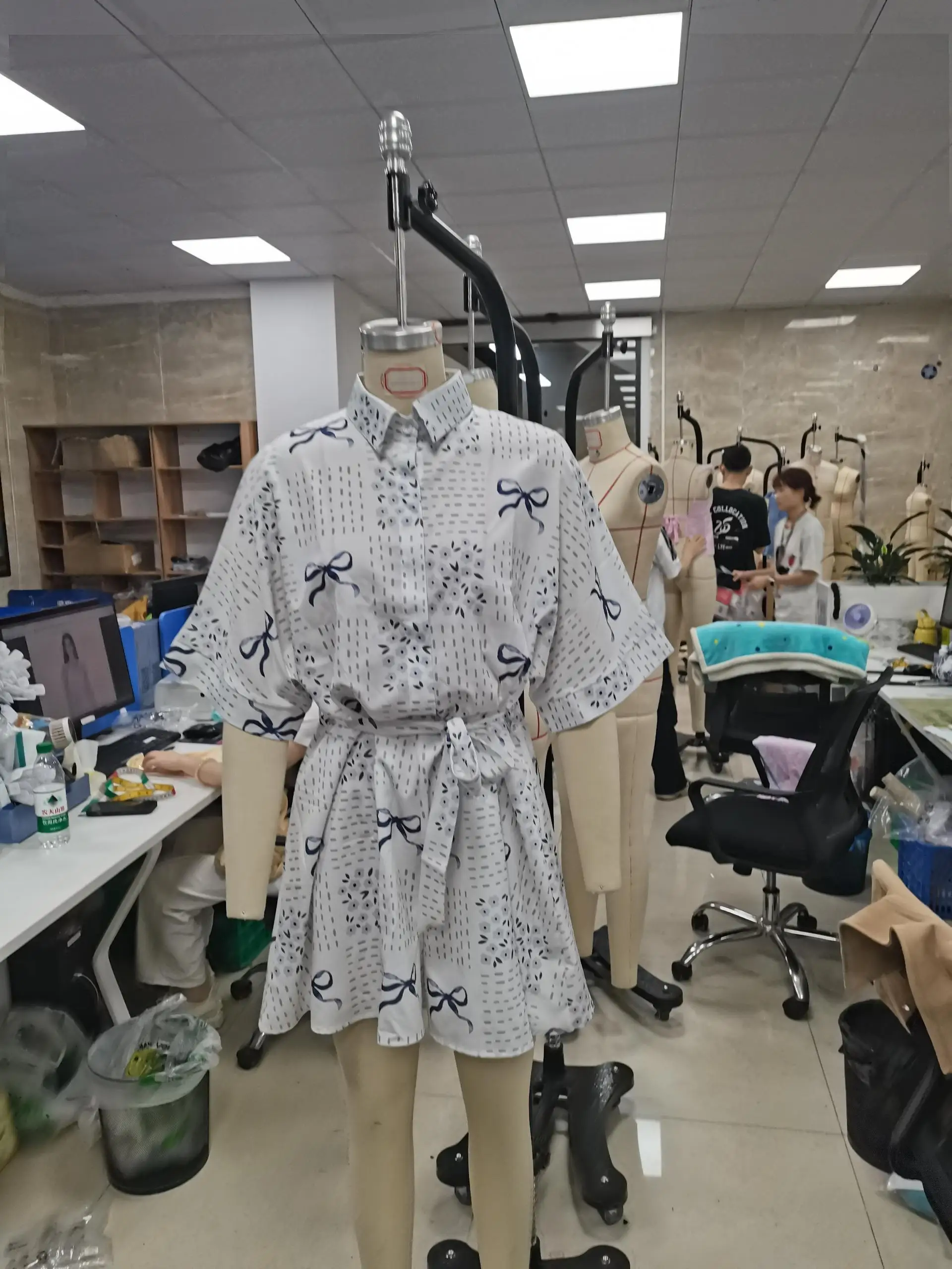 Women's Summer Casual Loose Short Jumpsuit 3/4 Sleeve Turn-down Collar Tie Waist Floral/Bow/Fruit Print Playsuit Romper
Women's Summer Casual Loose Short Jumpsuit 3/4 Sleeve Turn-down Collar Tie Waist Floral/Bow/Fruit Print Playsuit Romper